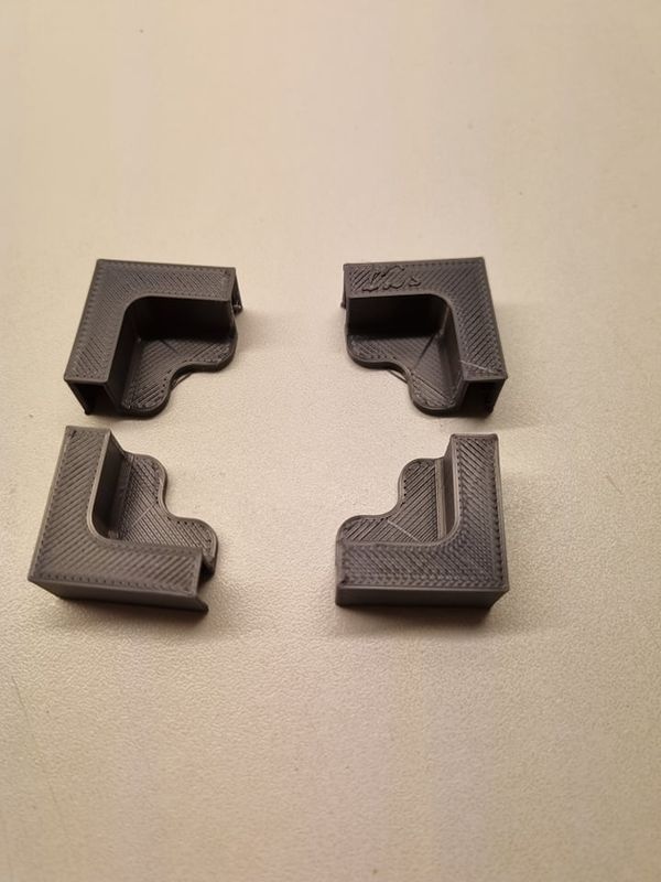 AB Dekkglass hjørner 4mm 4pk Sort